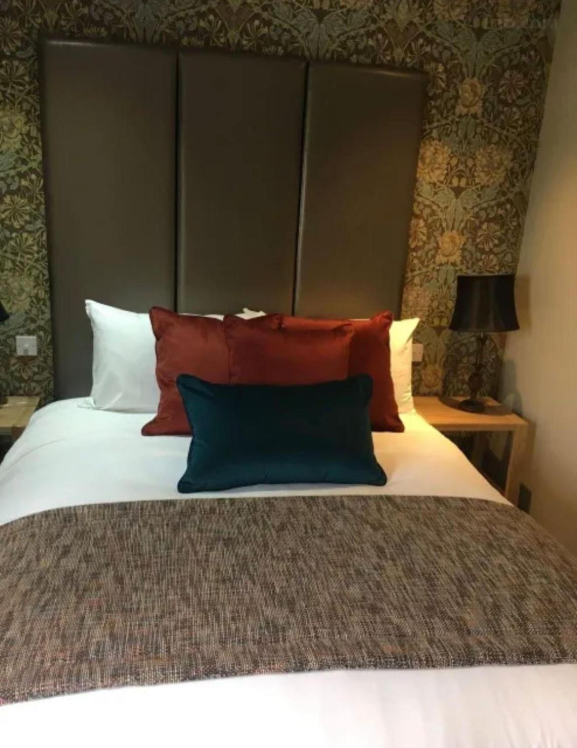 The New Hobbit Hotel Rooms Halifax Esterno foto